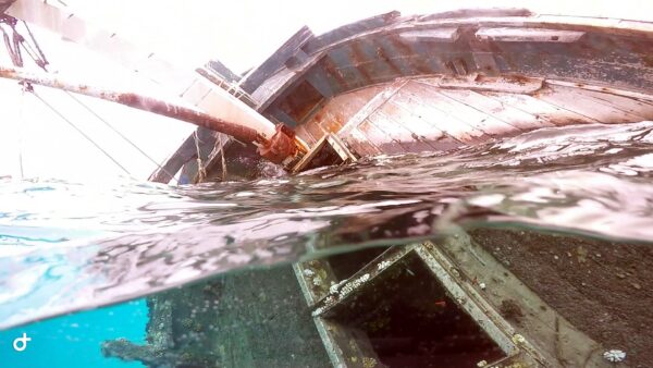 Wreck Penetration Diver
