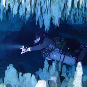 Cave Diver 1,2